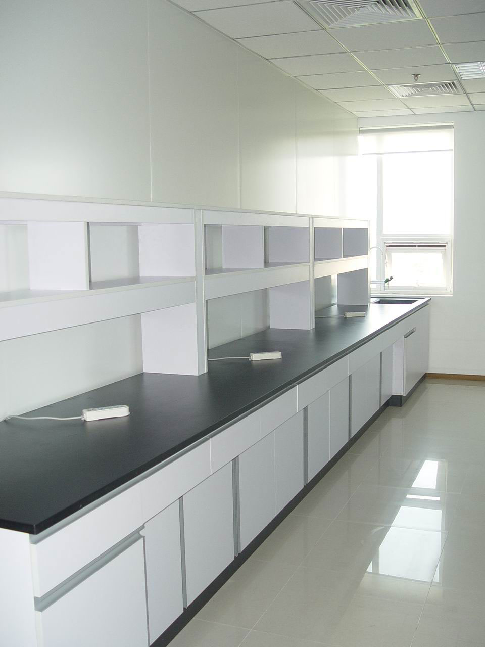 全木實(shí)驗臺、化學(xué)實(shí)驗臺、生物實(shí)驗臺、制藥實(shí)驗室、邊臺