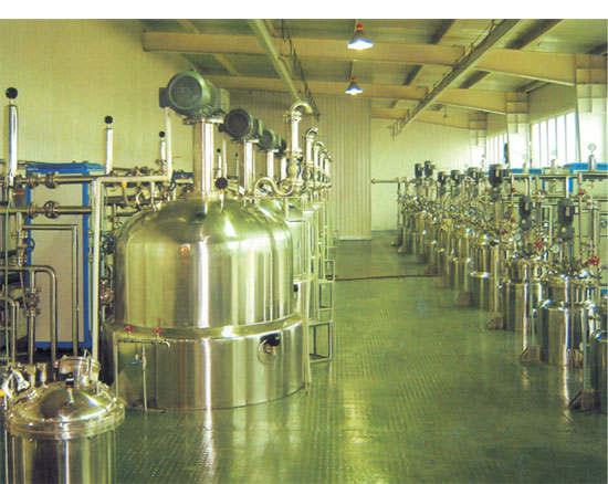 LG-PJ系列 全自動(dòng)多聯(lián)不銹鋼發(fā)酵罐—大型發(fā)酵車(chē)間